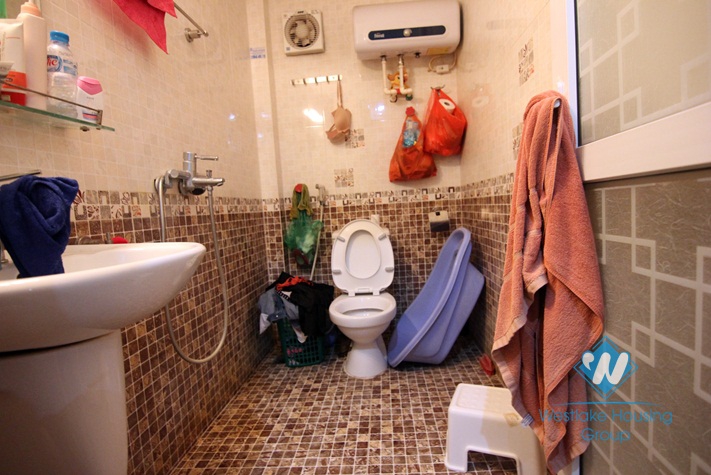 Cheap and nice house with 04 bedrooms for rent in Tay Ho area 